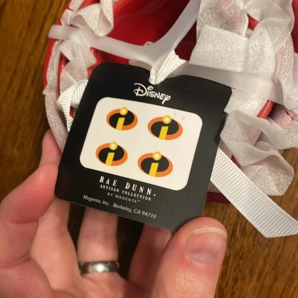 Rae Dunn Pixar Incredibles Measuring Cups - Picture 4 of 5